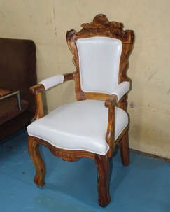 Minister Chair (Piping)
